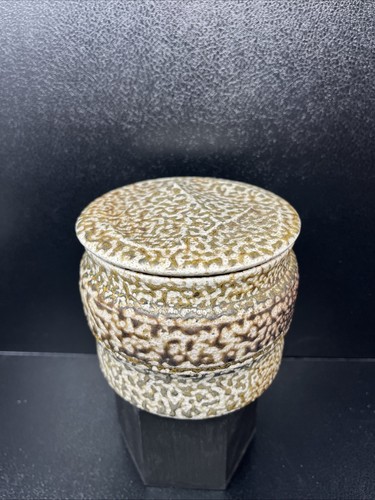Karen Karnes (USA) Deckelvase salzglasiert signiert sehr guter Zustand 11,5 cm hoch #2614