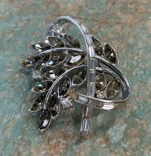 Women's Vintage Coro Clear & Smoky Baguette Rhinestone Floral Spray Brooch/ Pin