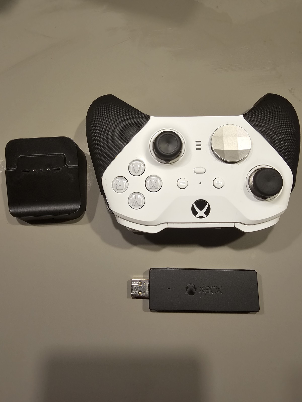 Microsoft Xbox Elite Series 2 Controller wireless bianco Base Ricarica Dongle Pc