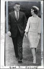 1965 Press Photo Thomas Gallagher Walks with Wife Gamble Benedict - pio33545