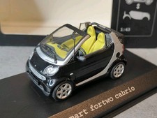 Minichamps Smart Fortwo Cabrio Jack Black + Bodypanel Fresh-up Lite White 1:43