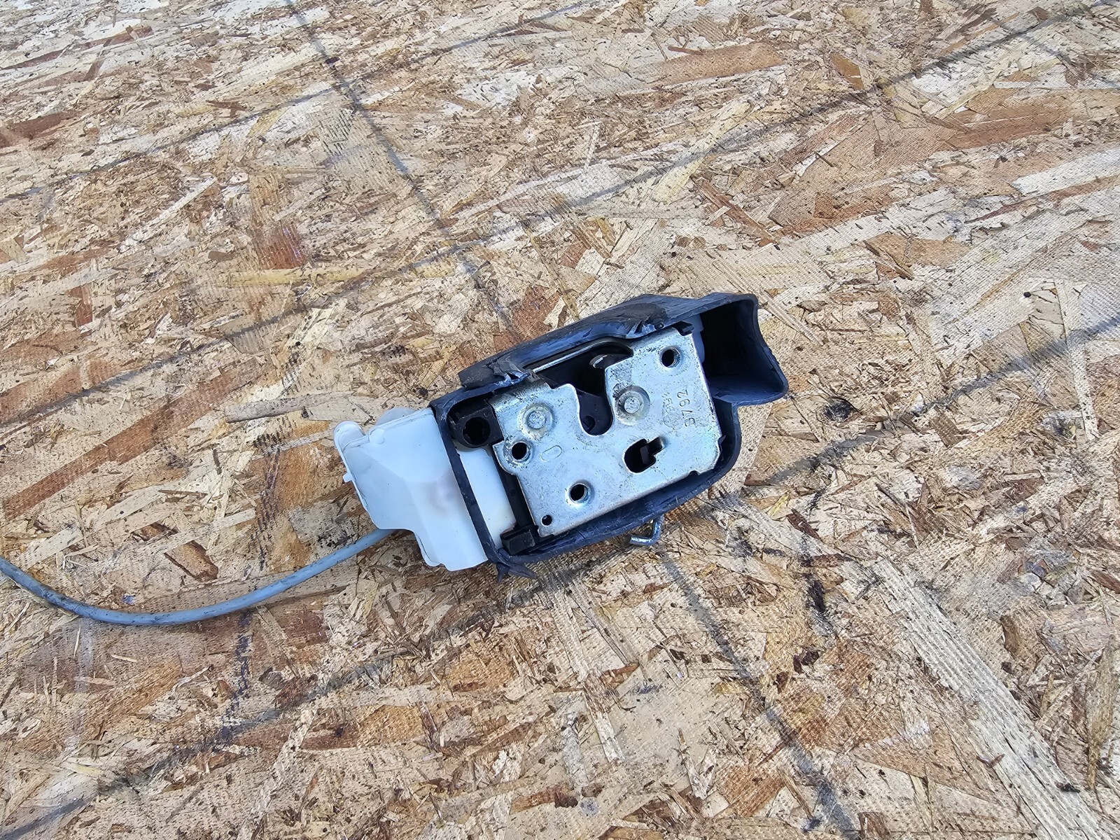 RIGHT SIDE DOOR LOCK ACTUATOR OEM 36k 08-19 MASERATI GRANTURISMO M145