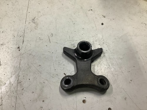 2002 02 YAMAHA RAPTOR 660 STEERING STEM PITMAN ARM FLAG MOUNT