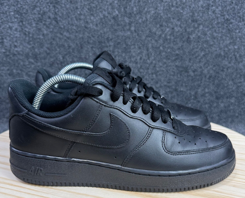 Nike Air Force 1 '07 Low Triple Black Mens Size 8 CW 2288-001 Very Nice