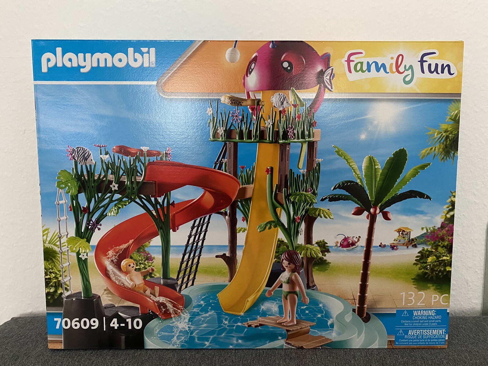 PLAYMOBIL 70609 Parc Aquatique Avec Toboggans – Family Fun, Piscine, Cascade, Palmier, Figurines Femme Et Garçon, Dès 4 Ans