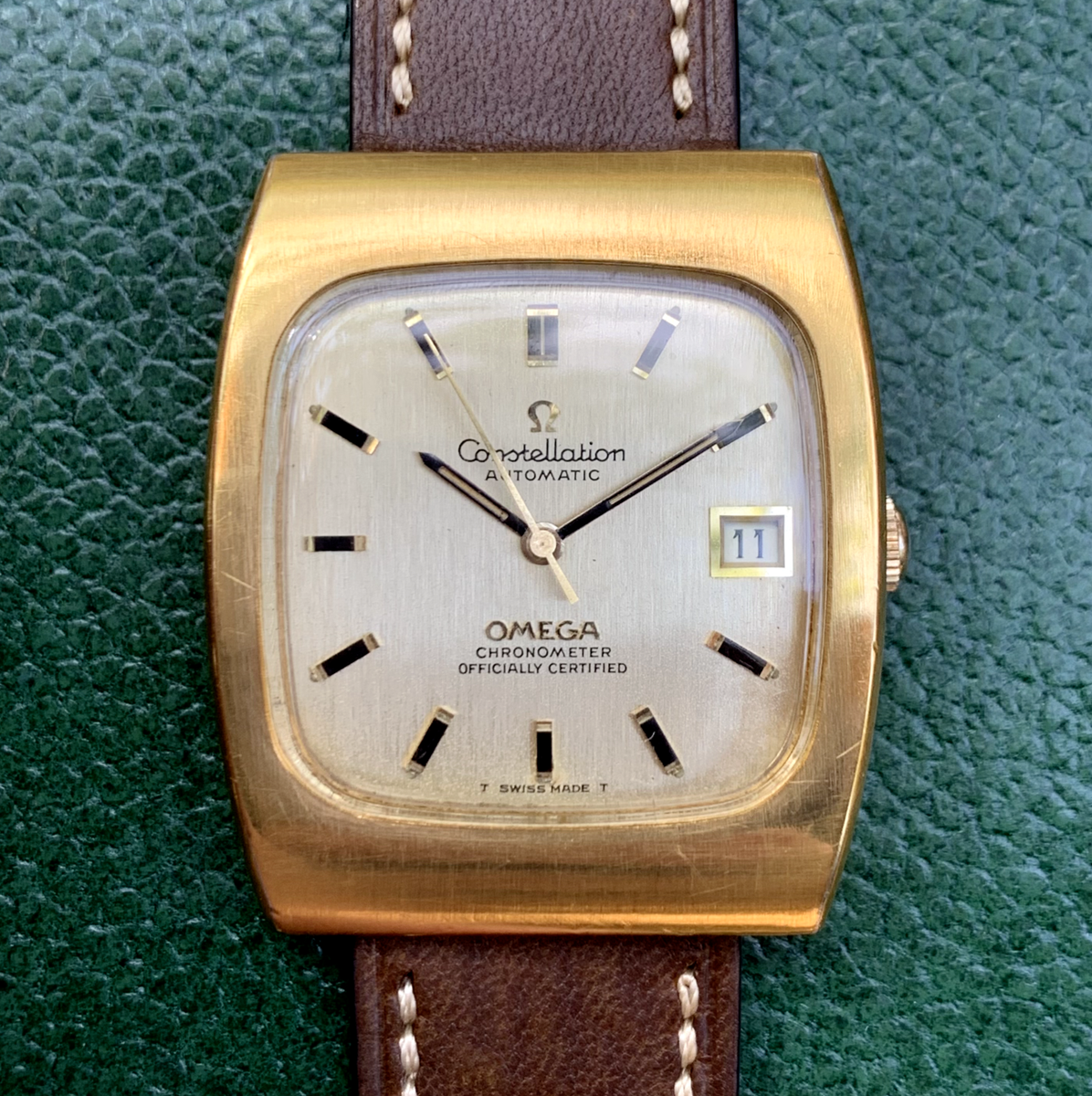 Vintage Omega Constellation TV Case Automatic Chronometer Date