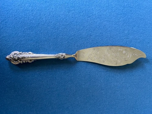 Wallace Sterling Silver Grande Baroque Fish Server 11” no monogram lightly used