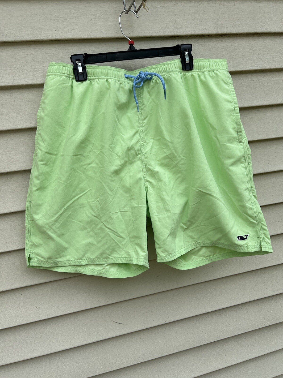 Vineyard Vines solid chappy swim trunk green Size… - image 1