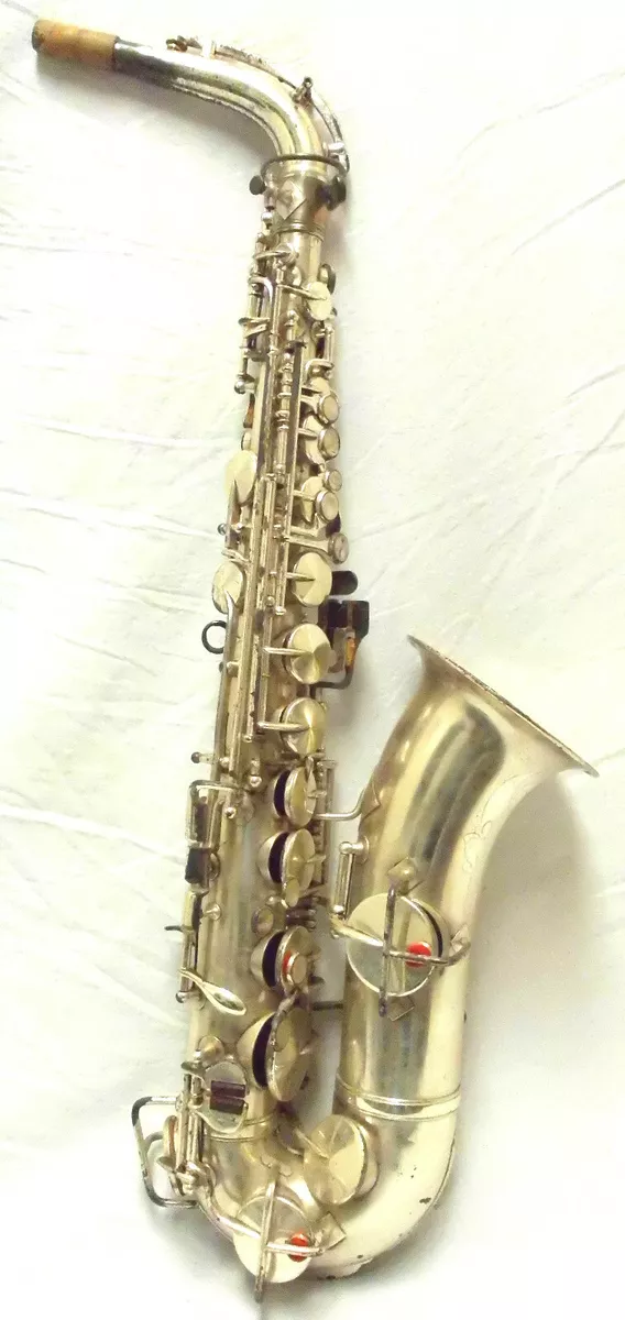 Hn 2024 white saxophone