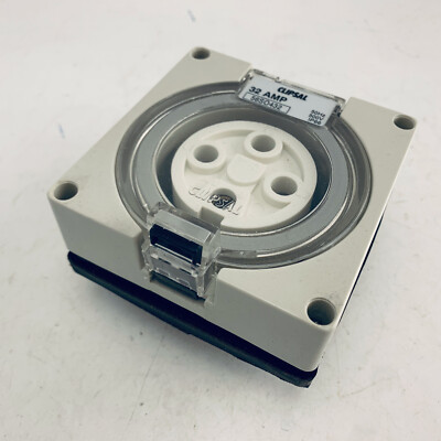 CLIPSAL 56SO432LE Three Phase 4 Pin Socket Outlet 32A 550V IP66 Less Enclosure