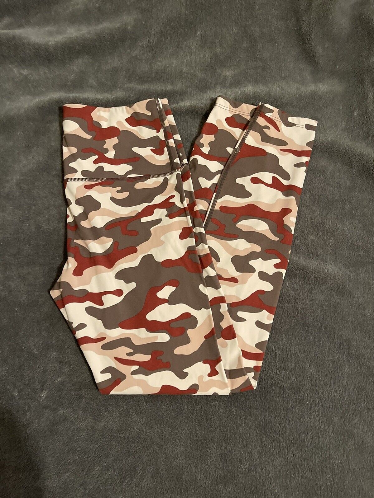 Varley high waist camo athletic leggings Size S A… - image 2