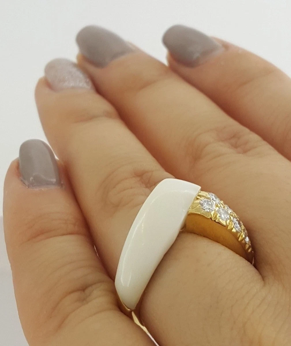 Van Cleef Arpels VCA 18K Yellow Gold Round Cut Diamonds White