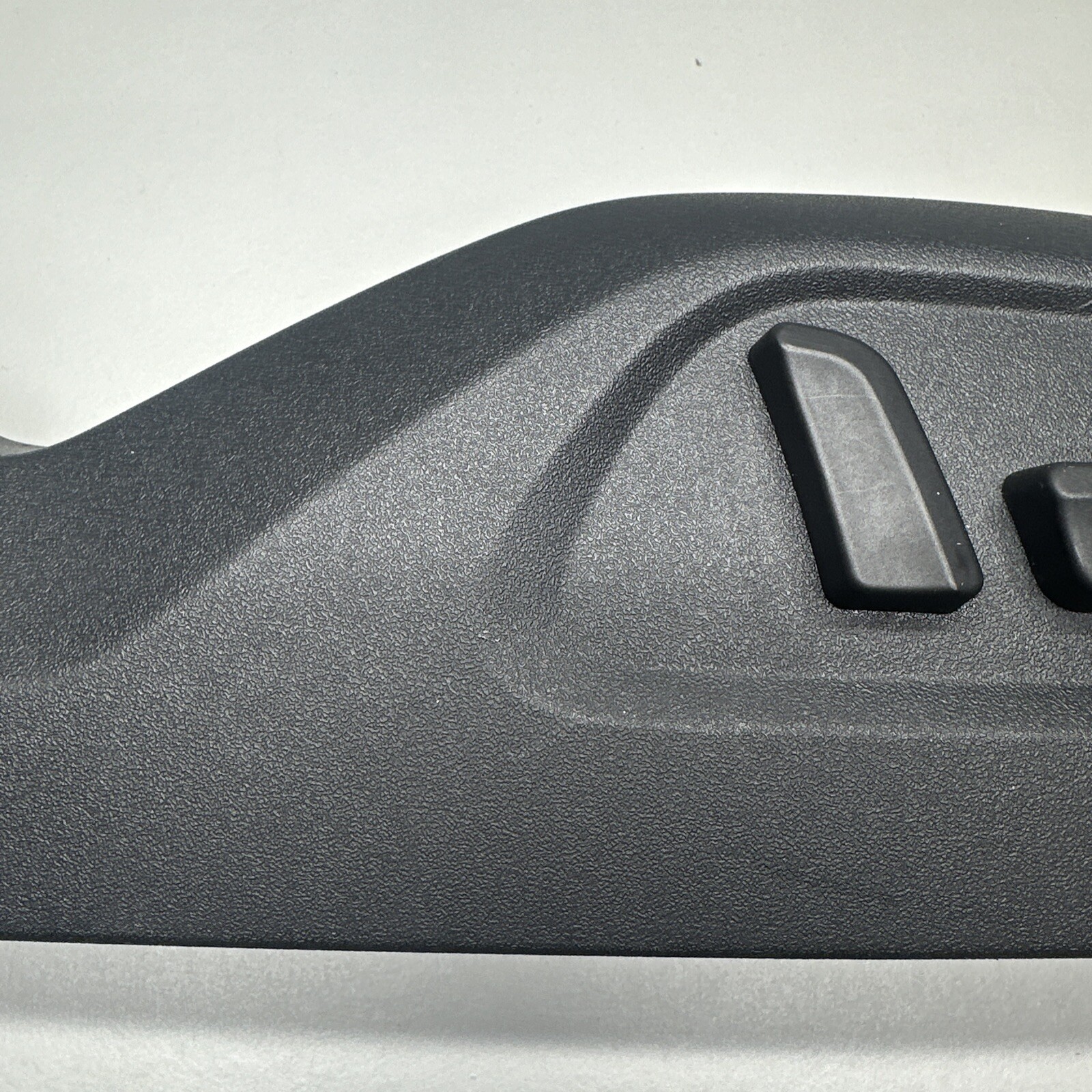 2008-2014 Audi TTS Mk2 Audi R8 Front Right Seat Trim & Switch’s Controls OEM