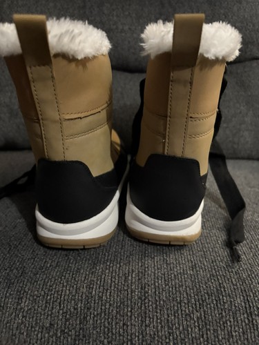 Cat & Jack WomensWinter Snow Boots Tan Size 5 Thermolite Insulation Furry Laceup - Picture 5 of 10