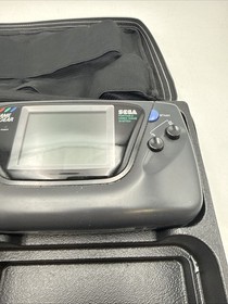 Sega Game Gear Console Lot 5 Games Carrying Case Charger Powers On Clean READ