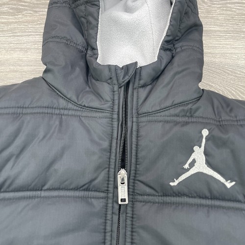 Jordan Jacket Boys Small 8-10 Black Hooded Puffer Fleece Warm Jumpman Winter - Picture 7 of 15