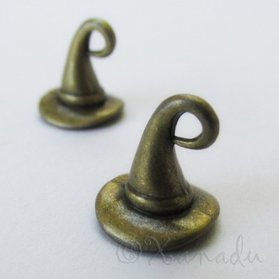 Wizard Hat Wholesale Antiqued Bronze Magic Themed Charms - 10, 20 Or 50PCs