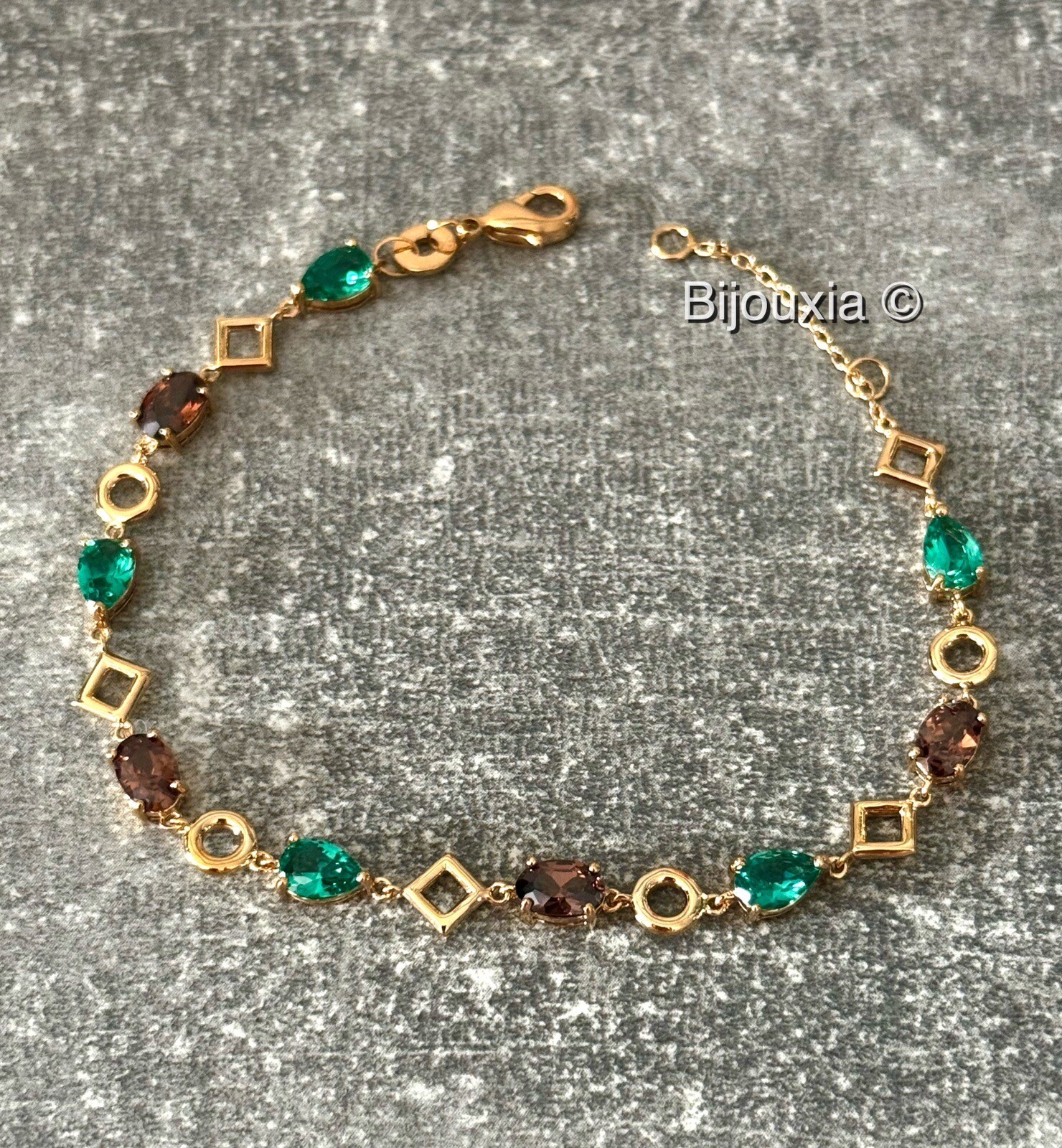 Bracelet cristaux Swarovski ambre émeraude anti-ternissement or 18k