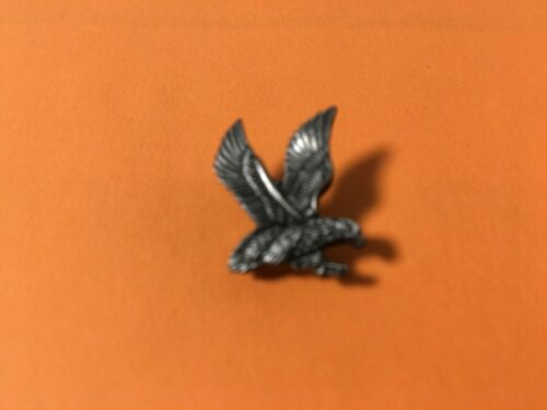 USAF FALCON RIGHT HAT PIN - Picture 1 of 1