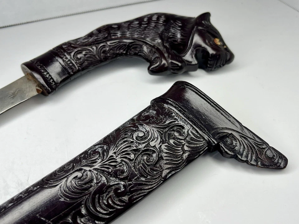 "Antigua espada daga balinesa indonesia vaina tallada en madera hoja de 12""" Foto 2 de 4