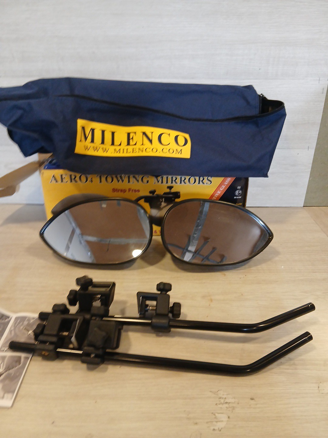 2 x Milenco Aero 4 Caravan Towing Mirrors (Convex Glass) With Storage/Carry Bag