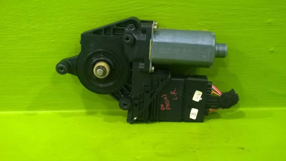 00 VOLKSWAGON PASSAT 2.8 AT DRIVER MOTOR VENTANA ELÉCTRICA TRASERA IZQUIERDA OEM 1025-18 Foto 2 de 3