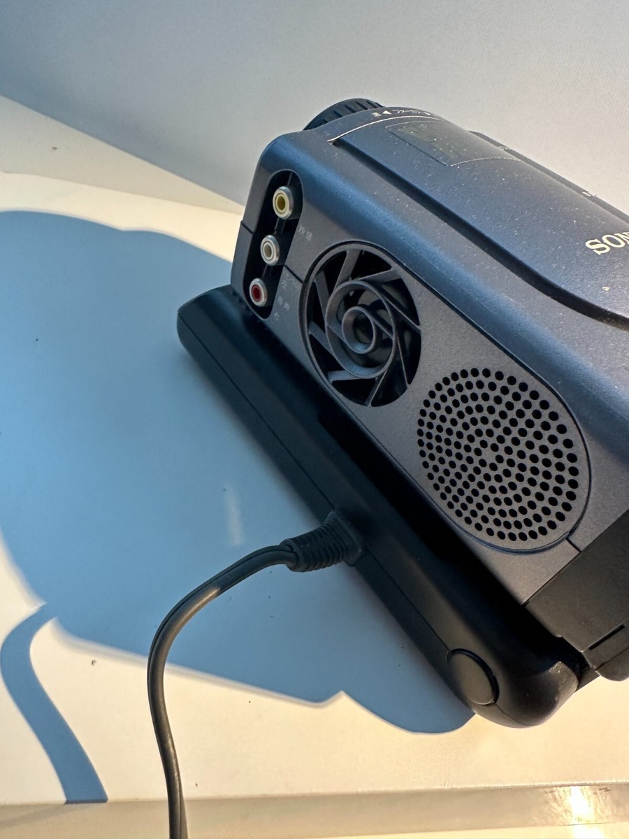 VINTAGE 1990'S Sony Small Projector Cpj-7 90 TESTED w/power VINTAGE 1990'S Sony Small Projector Cpj-7 90 TESTED w/power