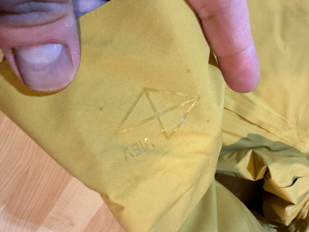 Viev Jacket Mens Large Yellow Dante Short Gore Tex  Rain Coat Hooded