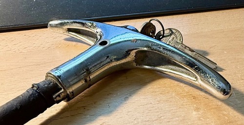 1949 CHEVROLET BUSINESS COUPE LOCKING TRUNK HANDLE DECK GM KEYS 49 CHEVY RESTO - Picture 6 of 15