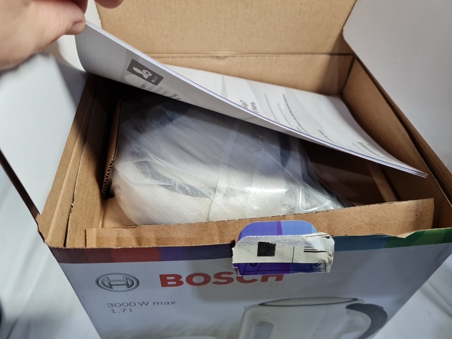 Bosch 1.7L Village Collection Kettle TWK76075GB in Cream Brand New eBay