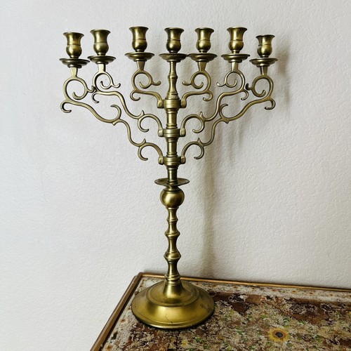 Early 20th Century Ornate Brass Candelabra. - 第 11/16 張圖片