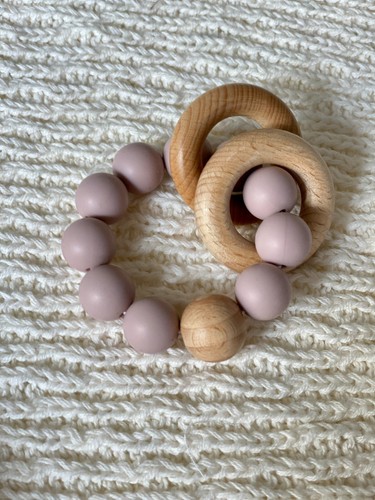 Milestone Card & Rattle Teether Gift Set Newborn Baby Shower Announcement Disc - Picture 14 of 34