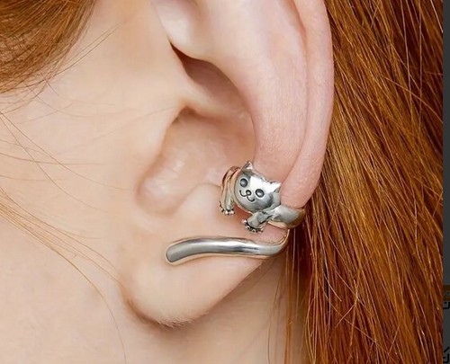 Cat climbing ear cuffs - Picture 3 of 3