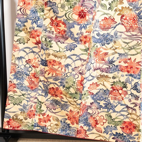 K42-2 Japanese Kimono Silk Tsumugi Katazome - Picture 3 of 7
