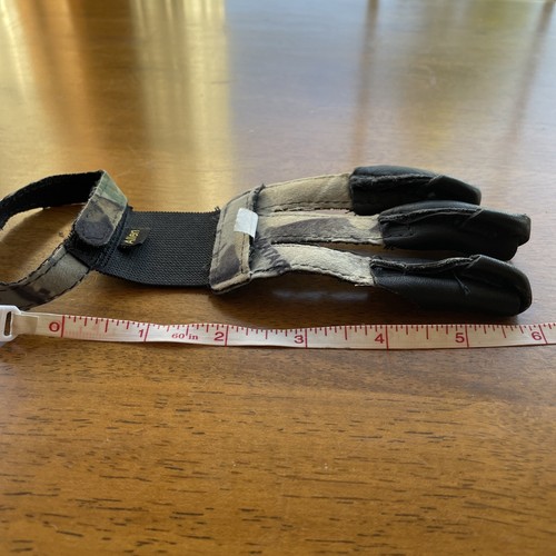 Leather Archery Gloves 3 Finger Tab Guard, Bow Shooting Protector Accessories - Picture 8 of 8