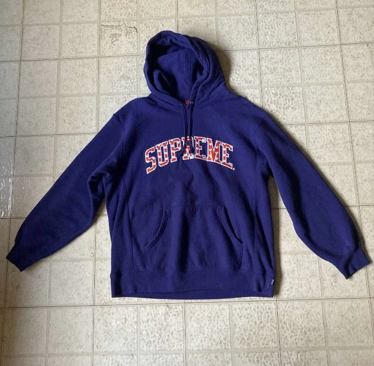 Sweat à capuche Supreme Heart Arc « bleu marine délavé » taille L
