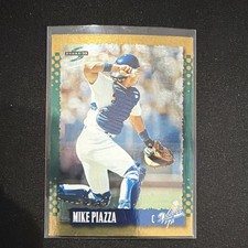 1995 Score Mike Piazza #17 Gold Rush Los Angeles Dodgers Baseball Card