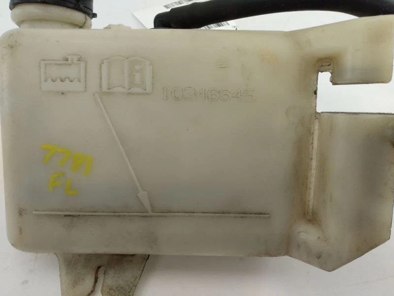 Pontiac Grand Prix GXP Engine Coolant Overflow Reservoir Fits 2004-2008 - Image 3 of 4
