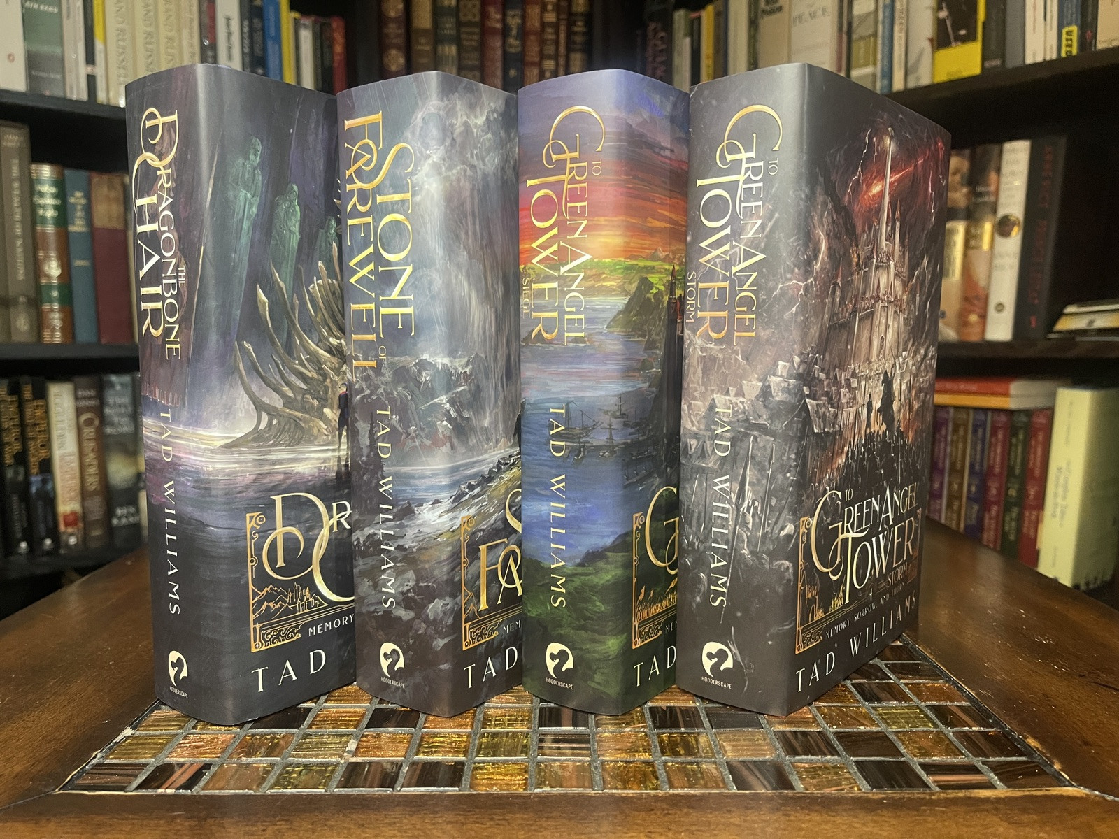 Broken Binding Memory, Sorrow & Thorn Series by Tad Williams Dragonbone Chair