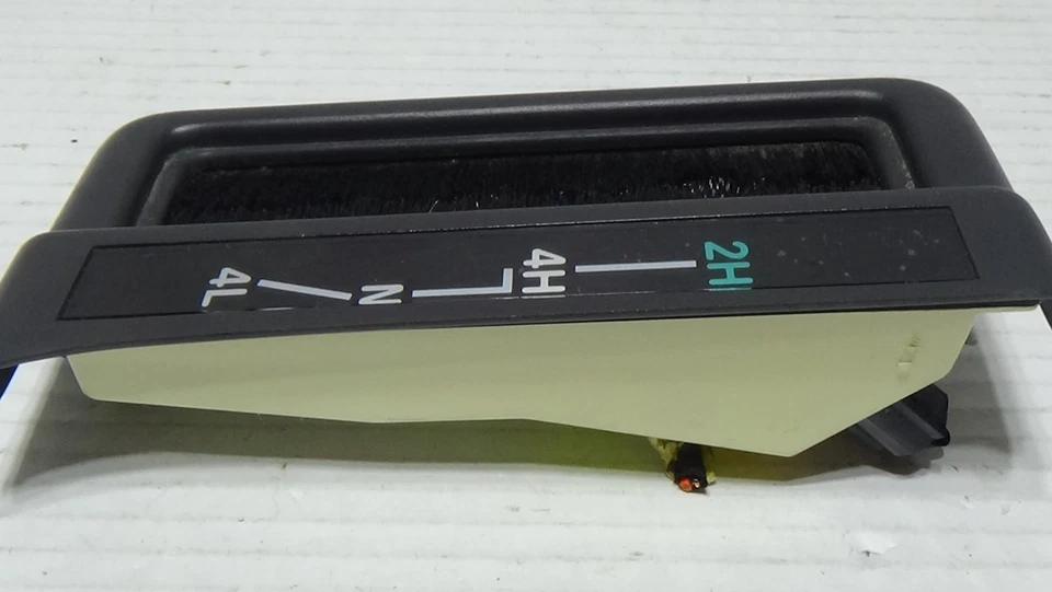 1997-2001 Jeep Cherokee XJ 4WD 2WD Gear Shift Shifter Trim - Image 3 of 4