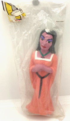 40463 LAYA / SPAIN / LATEX POUET / ADAMS MORTICIA LA MERE FAMILY 15 CMS