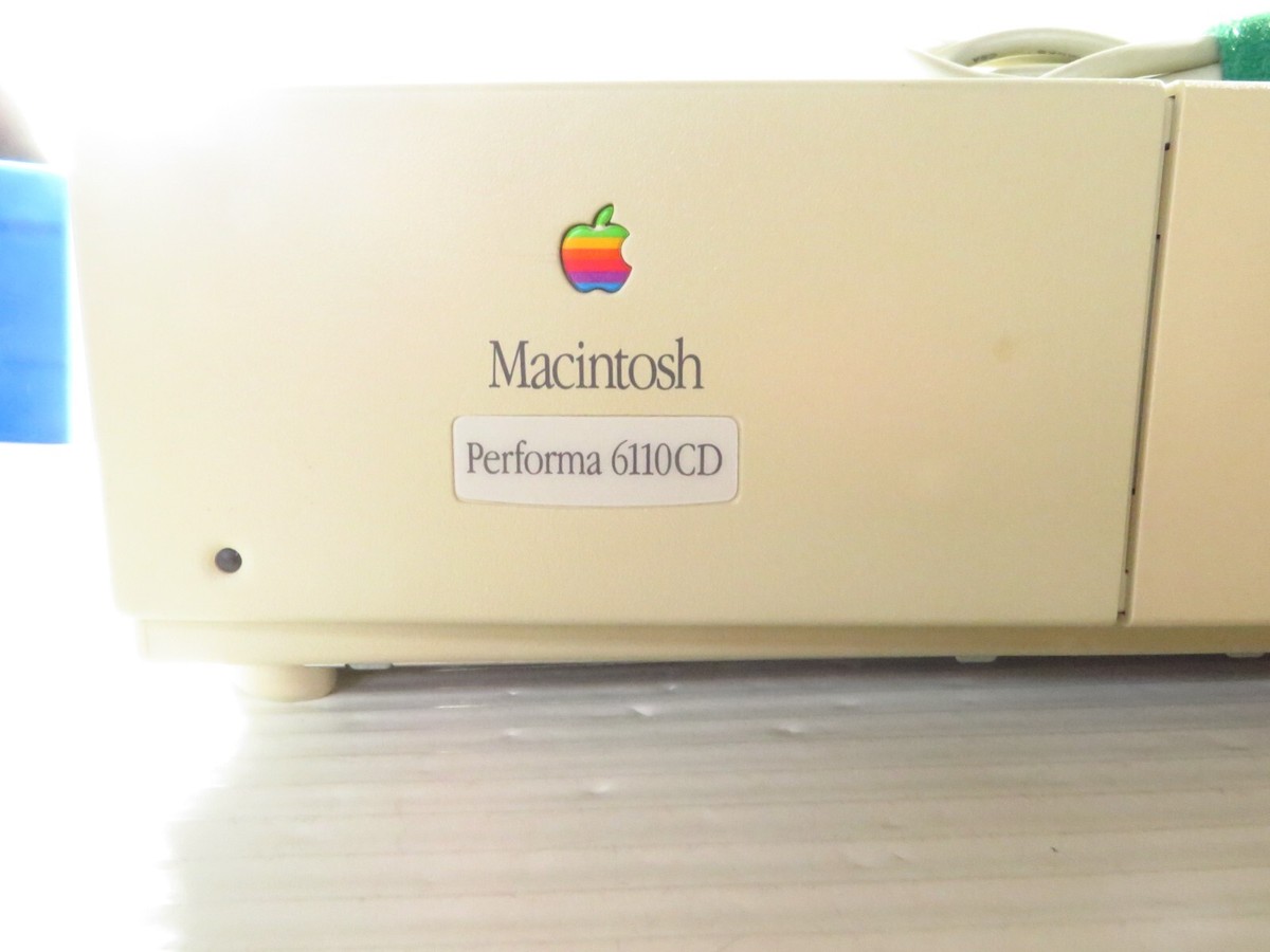 Vtg Apple Macintosh Performa 6110CD Power PC Computer M1596