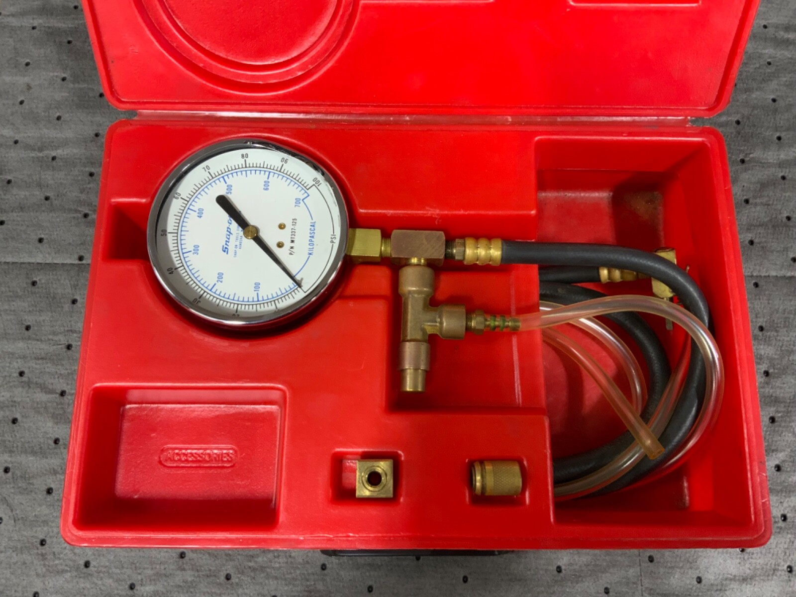 Snap On MT337a Fuel Pressure Gauge Set eBay