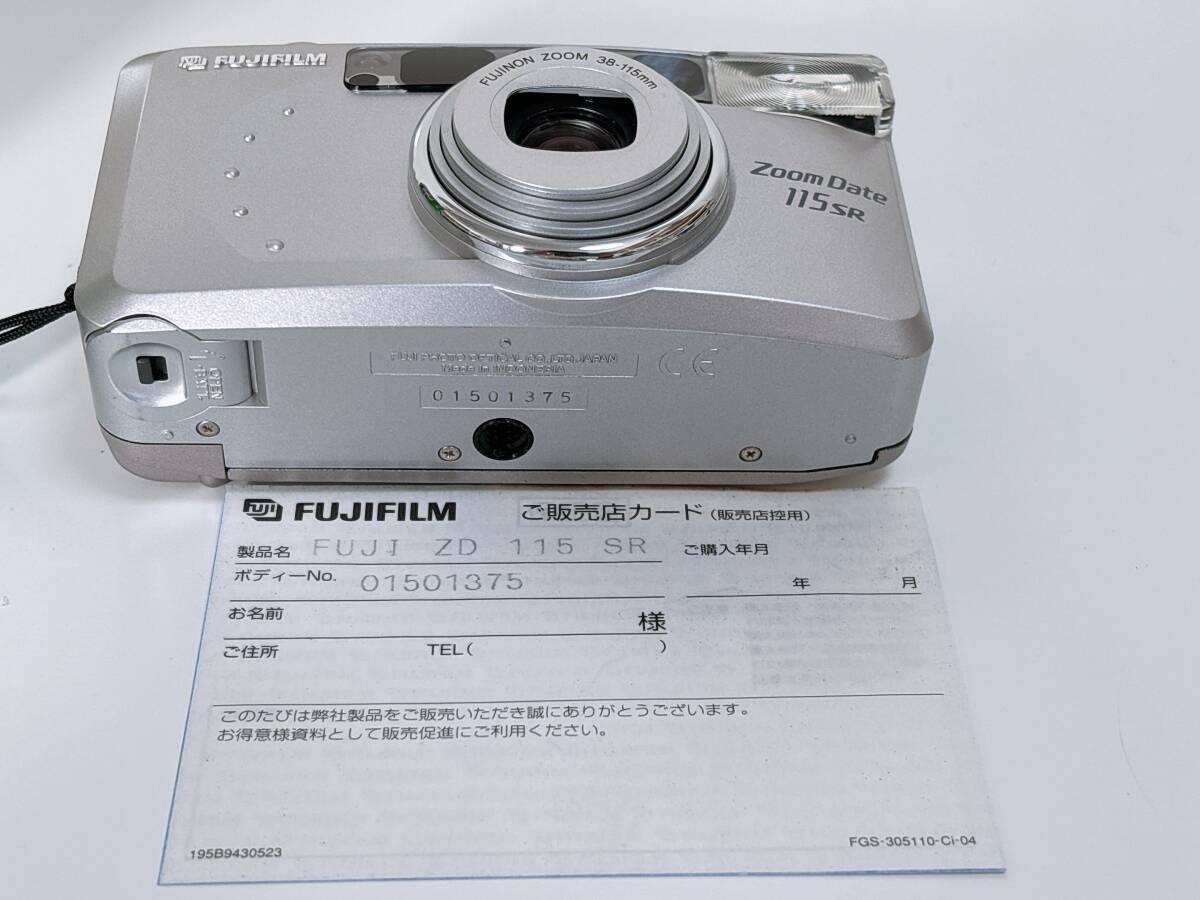 Fujifilm Zoom Date 115SR 35mm Camera with Box & Accessories Used 