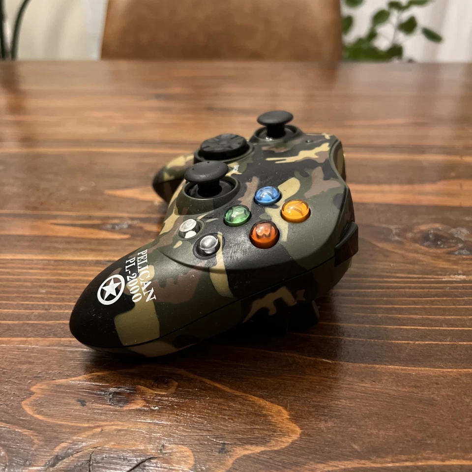 Xbox Pelican Blade Pl-2000 Wireless Controller Camo No Dongle Turns On For Parts - Image 3 of 4