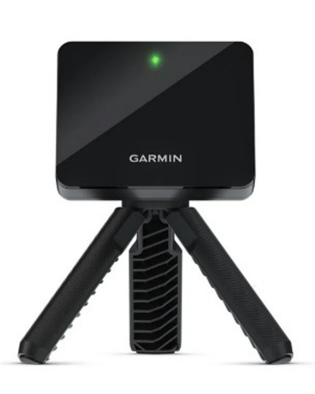 Garmin Approach R10 Launch Monitor (includes leveling stand and laser cube)