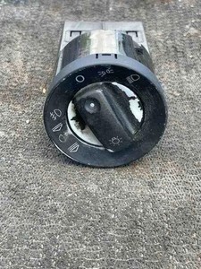 AUDI A4 Avant 8W5, B9 Scheinwerferschalter 8E0941531A 1.90 Diesel 2003 32462799
