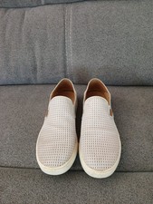 OLUKAI Tan Pehuea Leather Slip on Sneaker Women's EU SIZE 40/ US SIZE 10 EUC
