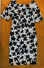 Black White Floral Short Sleeve V-Neck Sheath Knee Length Dress Zip Accent S