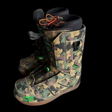 Thirty Two Chris Grenier Signature Camo Snowboard Insulated Mens Sz 10 Boots EUC